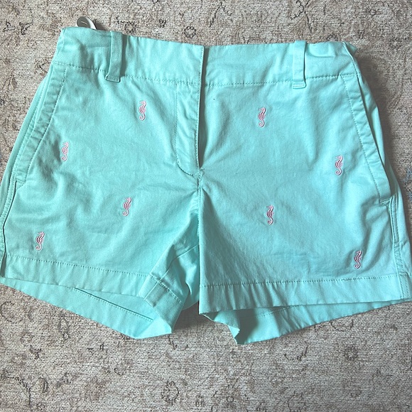 Vineyard Vines (girls) size 14 shorts. - Picture 1 of 4